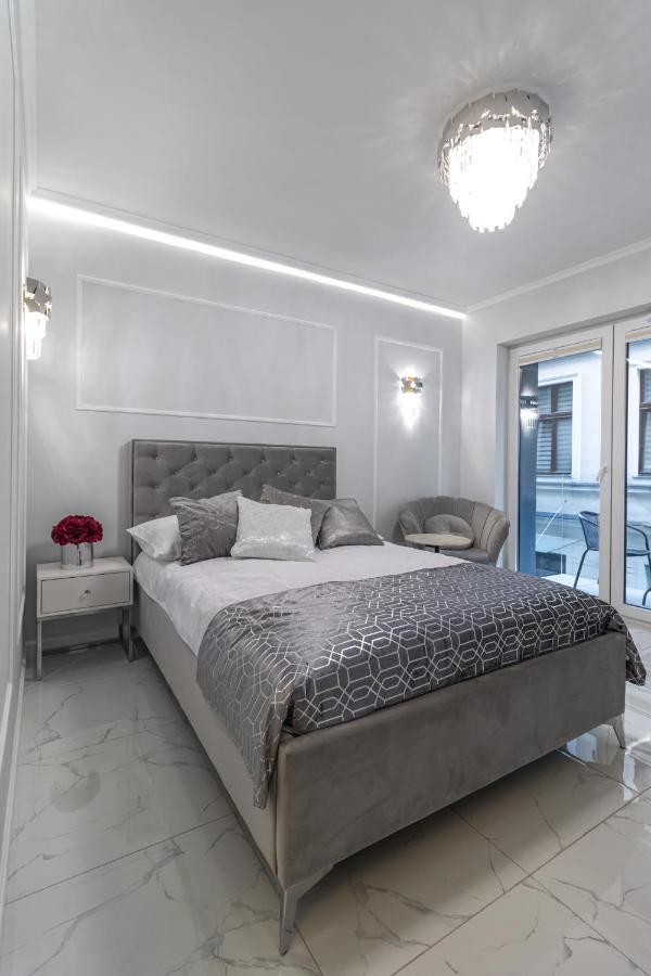 Apartament Luna, Piotrkowska 44 - Free Parking Лодзь Экстерьер фото